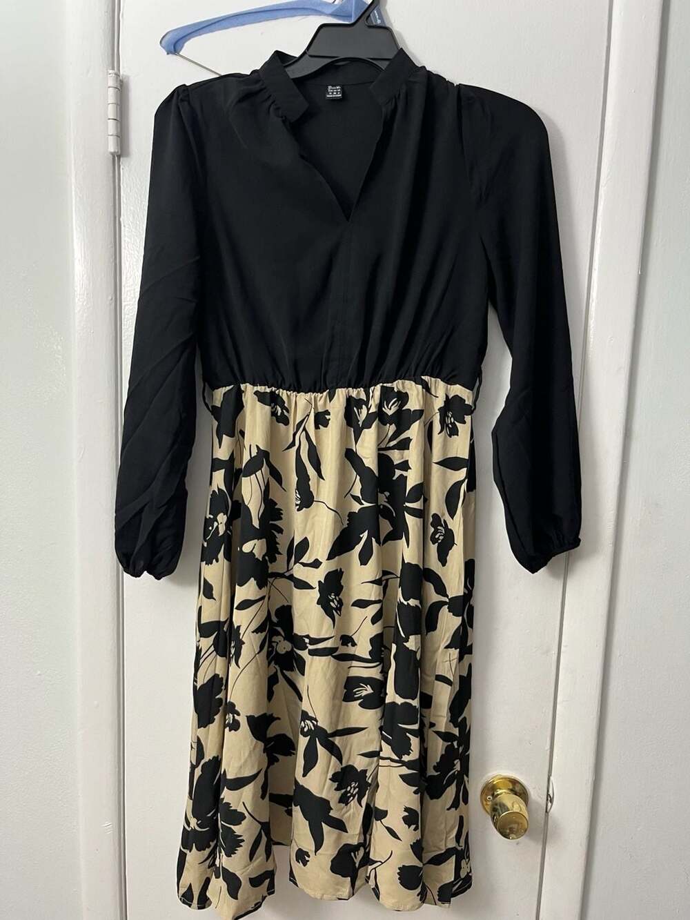 Greathe Long Sleeve V-Neck Patchwork Floral Midi Dress
